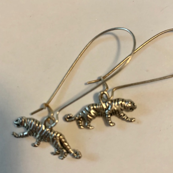 Tiger earrings - Picture 6 of 6